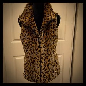 Calvin Klein leopard print Faux Fur vest L